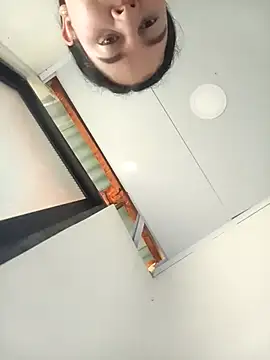 Snapshot of Camila-Valverde chatting on January 17, 2026, 7:06 pm Camila-Valverde online show from January 17, 2026, 7:06 pm