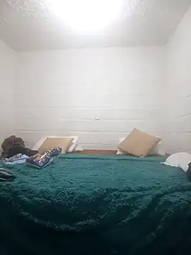 Snapshot of Camila-Valverde chatting on February 10, 2026, 5:06 pm Camila-Valverde online show from February 10, 2026, 5:06 pm