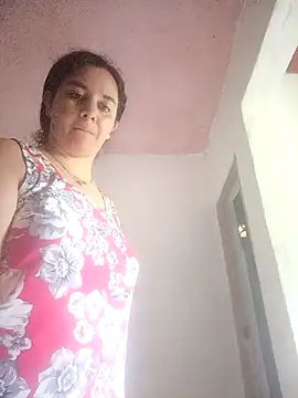 Snapshot of Camila-Valverde chatting on February 18, 2026, 6:26 pm Camila-Valverde online show from February 18, 2026, 6:26 pm