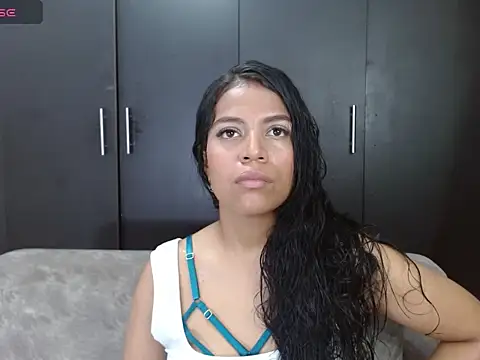 NandyKiss online show from November 25, 2025, 2:28 pm