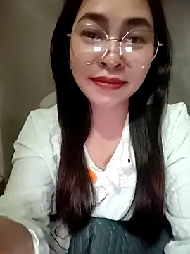 Bamboo-niee123 online show from April 1, 2026, 4:04 pm