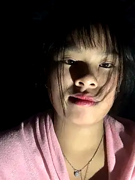 huttonmay358 online show from November 24, 2025, 2:39 pm