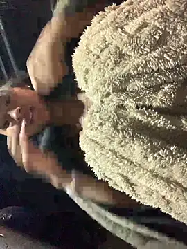 huttonmay358 online show from November 29, 2025, 12:13 am