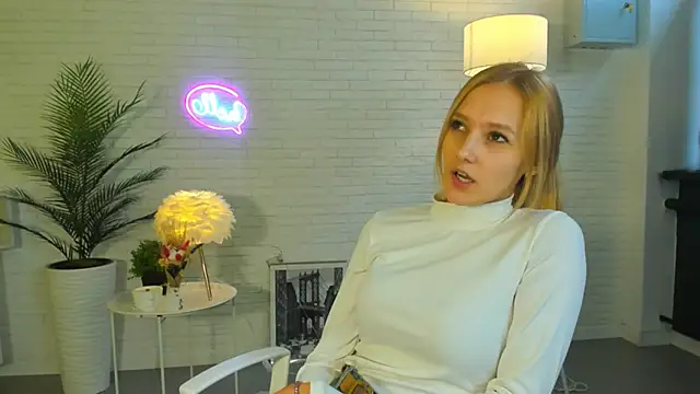 Snapshot of BeckieCrunkleton chatting on November 1, 2025, 8:16 am BeckieCrunkleton online show from November 1, 2025, 8:16 am