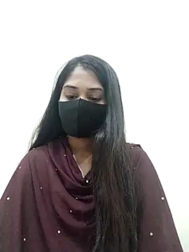 Green LaDY66 online show from November 16, 2025, 8:31 am