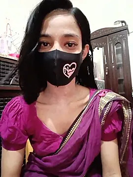 Green LaDY66 online show from June 11, 2026, 11:19 am