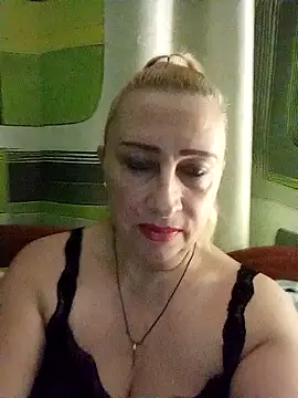 Esenia505 online show from December 17, 2025, 3:23 am