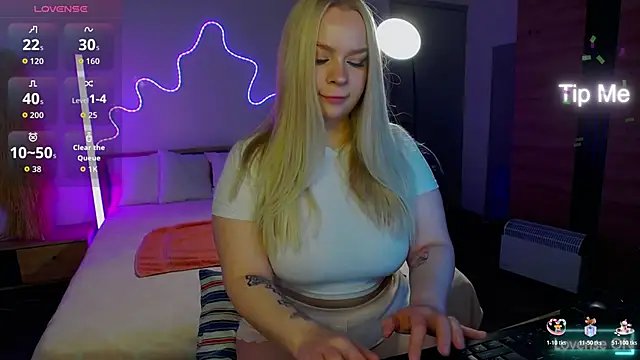 LisaCandy1 online show from January 9, 2026, 1:47 pm