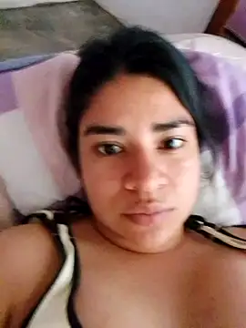 AlayaMore online show from November 1, 2025, 2:52 pm