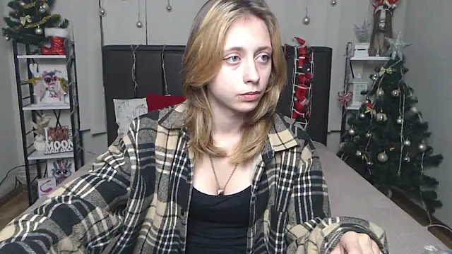 TracyLll online show from January 7, 2026, 6:05 am