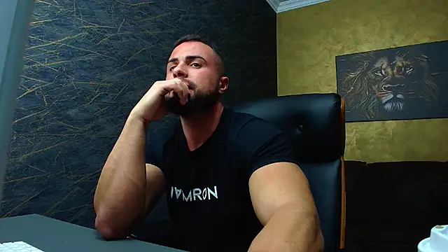 HayesWood online show from November 6, 2025, 5:52 am