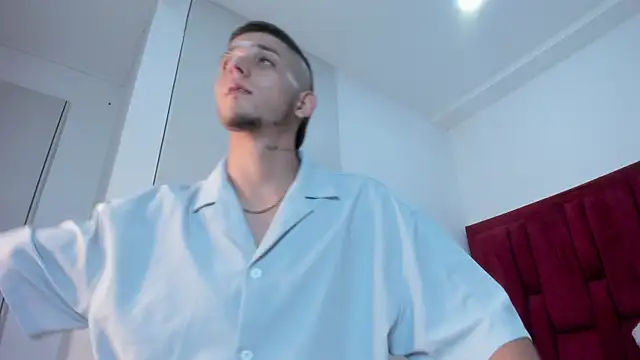 Snapshot of Mathewboy_069 chatting on November 9, 2025, 2:54 am Mathewboy 069 online show from November 9, 2025, 2:54 am