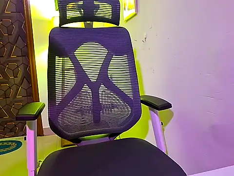 Snapshot of GoddessNeehya chatting on October 28, 2025, 7:16 pm GoddessNeehya online show from October 28, 2025, 7:16 pm