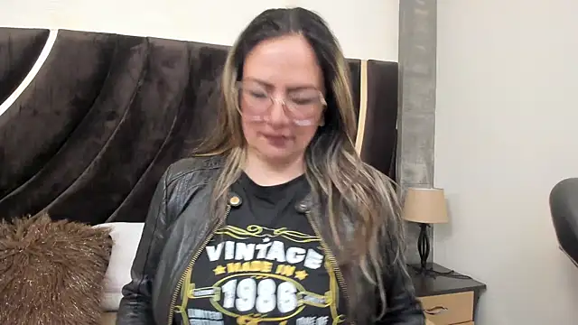 Snapshot of Lady_Lure chatting on February 27, 2026, 2:28 pm Lady Lure online show from February 27, 2026, 2:28 pm