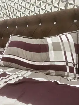 Heena Sharma982 online show from February 4, 2026, 5:41 pm