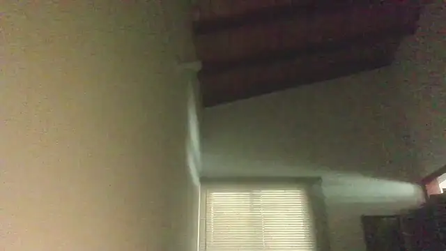 alcaeluwm online show from October 30, 2025, 5:24 pm