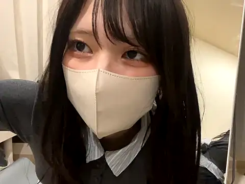 eroeroMiYUeroeo online show from November 12, 2025, 1:11 pm