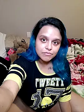 aye tinakopixx online show from November 14, 2025, 12:42 am