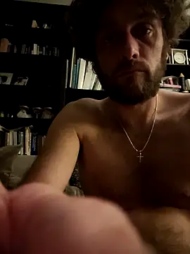 Snapshot of pleasser85 chatting on October 29, 2025, 9:44 am pleasser85 online show from October 29, 2025, 9:44 am