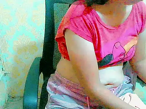 nhicole4u online show from October 31, 2025, 12:50 pm