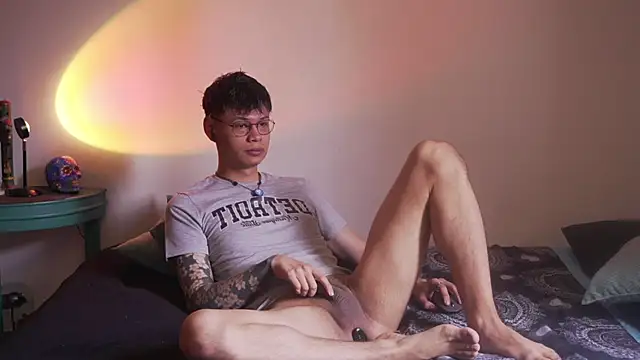 estmonnn online show from January 17, 2026, 4:11 pm