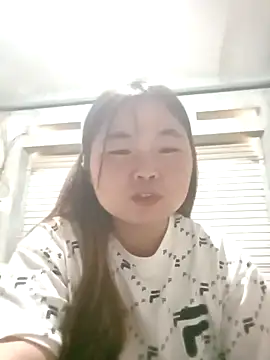 Snapshot of matbiec- chatting on October 29, 2025, 3:20 am matbiec- online show from October 29, 2025, 3:20 am