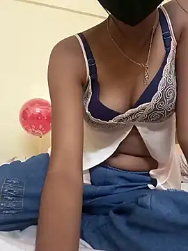 Sanaya Queen19 online show from October 30, 2025, 10:10 pm