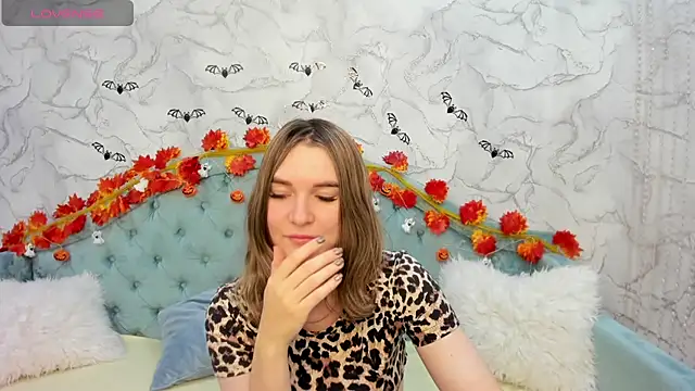 Snapshot of AriaAmaren chatting on October 30, 2025, 11:38 pm AriaAmaren online show from October 30, 2025, 11:38 pm