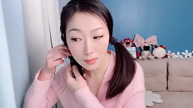 Snapshot of ella55-- chatting on February 27, 2026, 1:05 am ella55-- online show from February 27, 2026, 1:05 am