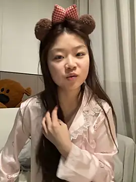 xiaojingzi66 online show from April 28, 2026, 5:07 pm