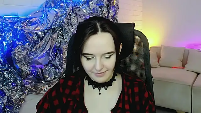 IreneBailey online show from November 22, 2025, 9:08 am