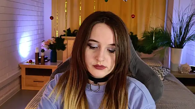 IreneBailey online show from December 22, 2025, 2:03 pm