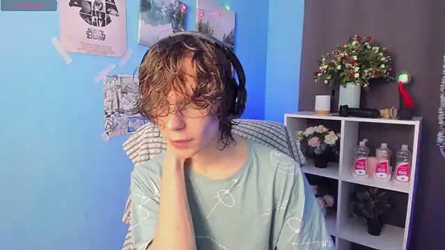 LeoBensyten online show from December 18, 2025, 2:23 pm