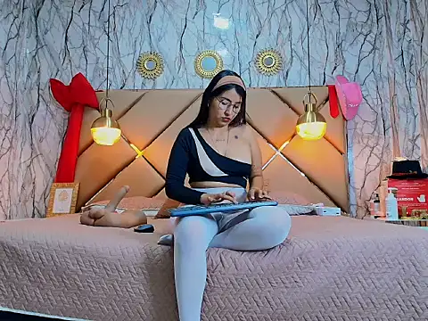 CATTA GARCIA online show from December 19, 2025, 1:40 pm