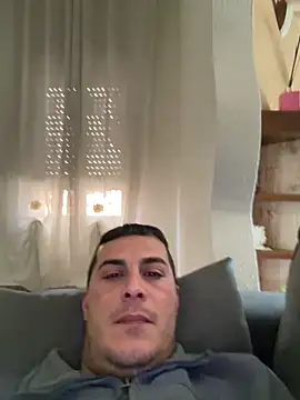 Snapshot of Kekkuzzo22 chatting on April 9, 2026, 10:31 am Kekkuzzo22 online show from April 9, 2026, 10:31 am