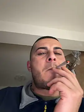 Snapshot of Kekkuzzo22 chatting on April 14, 2026, 4:24 pm Kekkuzzo22 online show from April 14, 2026, 4:24 pm