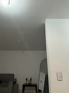 Raven DeVille online show from November 22, 2025, 1:48 am