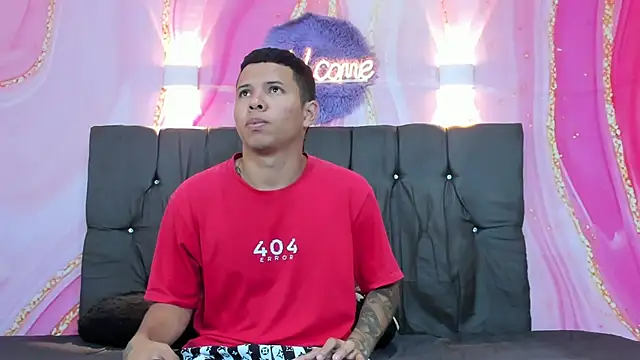 Steven19 LatinBoy online show from December 5, 2025, 11:30 am