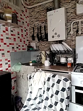 MilkySky online show from December 2, 2025, 3:40 pm