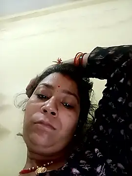 Snapshot of Sangita_g chatting on June 8, 2026, 3:40 am Sangita g online show from June 8, 2026, 3:40 am