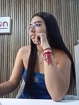 Valk submissive online show from April 16, 2026, 5:08 am