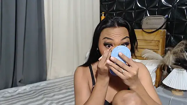 Snapshot of TheExoticJessa chatting on November 4, 2025, 3:11 pm TheExoticJessa online show from November 4, 2025, 3:11 pm