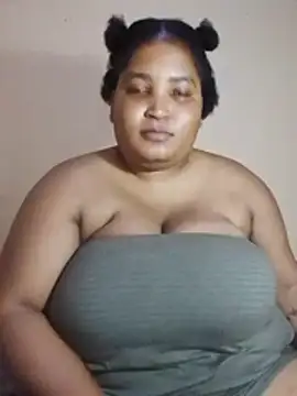 MassiveBoobsxxxx online show from December 2, 2025, 6:47 pm