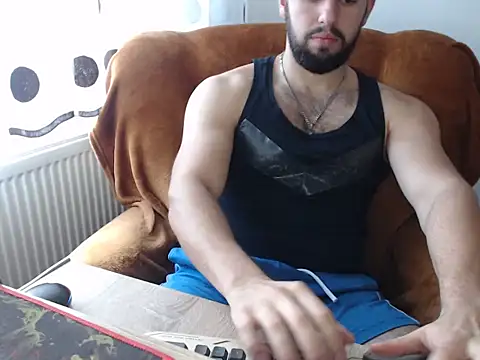 strongcoffee10 online show from November 4, 2025, 6:56 am