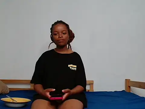 Snapshot of KinkyP6966 chatting on November 12, 2025, 8:15 am KinkyP6966 online show from November 12, 2025, 8:15 am