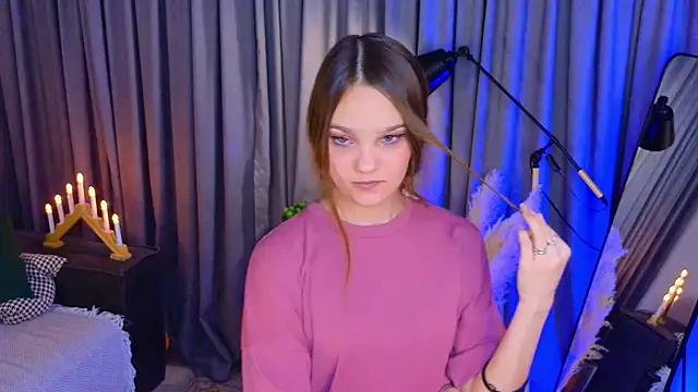 KarlaMagnett online show from November 26, 2025, 3:24 pm