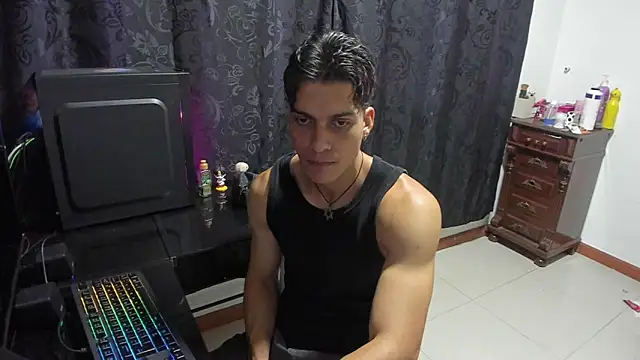 AlessioVitale online show from April 6, 2026, 1:47 am