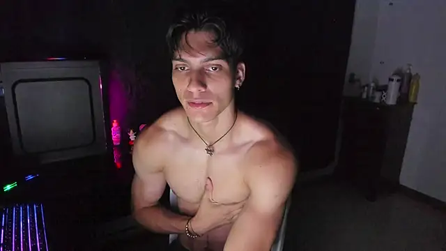 AlessioVitale online show from April 6, 2026, 10:27 am