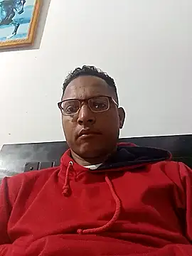 Snapshot of Tonny_Belt chatting on October 31, 2025, 5:30 am Tonny Belt online show from October 31, 2025, 5:30 am