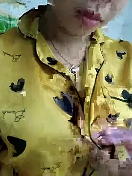 Snapshot of kitti-krush chatting on November 3, 2025, 4:25 am kitti-krush online show from November 3, 2025, 4:25 am